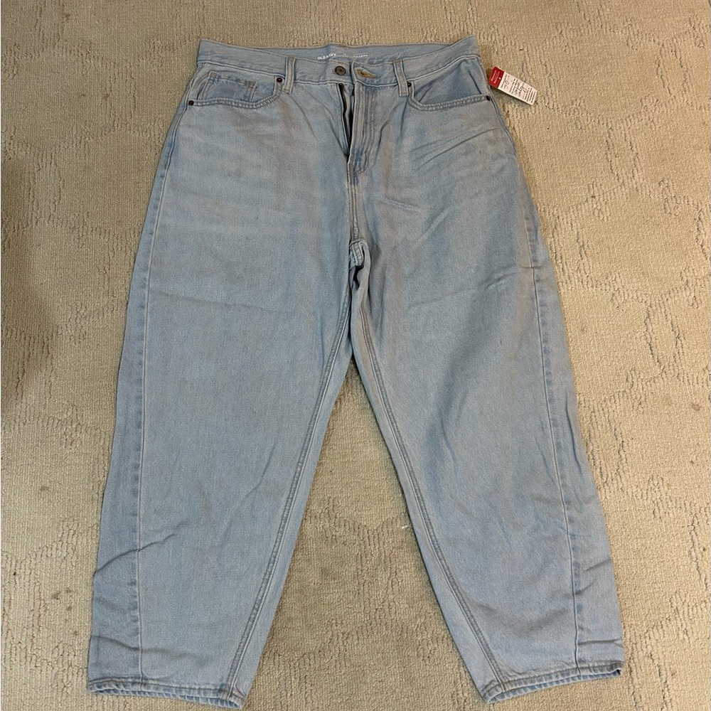 Old Navy Women’s Relaxed Fit Light Blue Jeans